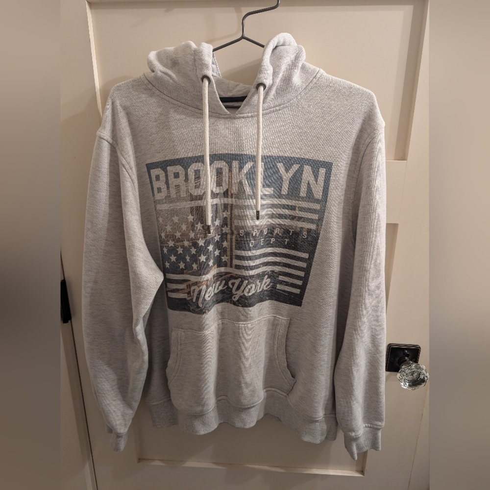 Cedar Wood State Gray Hoodie with Brooklyn Print XL